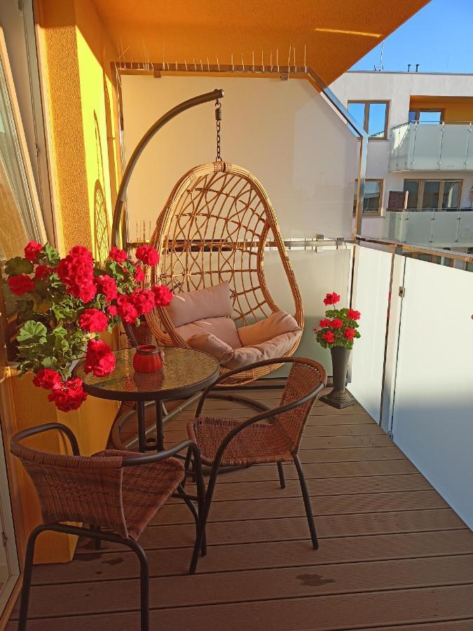 Apartament Fala-Miodowy Dom 코워브제크 외부 사진